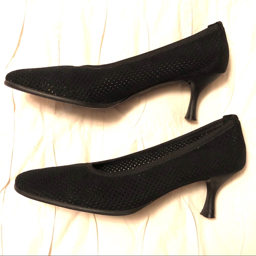 Stunning Stuart Weitzman Suede Shoes Size 8.5 - image 5